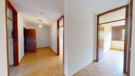 Grozugige-3-Zimmer-Wohnung-mit-Terrasse-und-2-Loggien-05312026_195149 - Großzügig wohnen im EG: 3 Zimmer, Südterrasse & zwei Loggien – KA-Mühlburg
