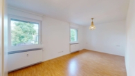 3-ZW Schlafen - Wohnen wie neu: 3-Zi.-Wohnung im 1. OG mit Sonnenbalkon – KA-Nordweststadt