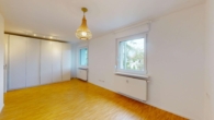 3-ZW Schlafen - Wohnen wie neu: 3-Zi.-Wohnung im 1. OG mit Sonnenbalkon – KA-Nordweststadt