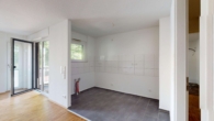2-ETW Küche - Schillercarré: Barrierefreie 2-Zi.-ETW mit Südbalkon & TG-Stpl. – Toplage nahe Altstadt Ettlingen