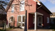 Wohnen mit Wohlfühlfaktor: Freistehendes 1-FH mit Garten, Terrasse & Carport – Ettlingen-Schöllbronn - EG, Terrasse