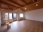 1-ZW, Wohnen - Gemütliche Galeriewohnung mit Balkon, EBK und Stellplatz, PF-Sonnenberg